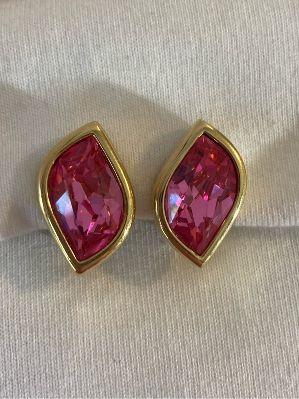 SAL Signed Pink Swarovski Crystals Vintage Clip Earrings